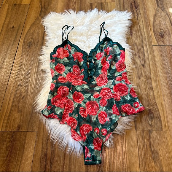 Victoria’s Secret 90s Gold Label Bodysuit Lingerie Size Small Floral - Picture 1 of 10
